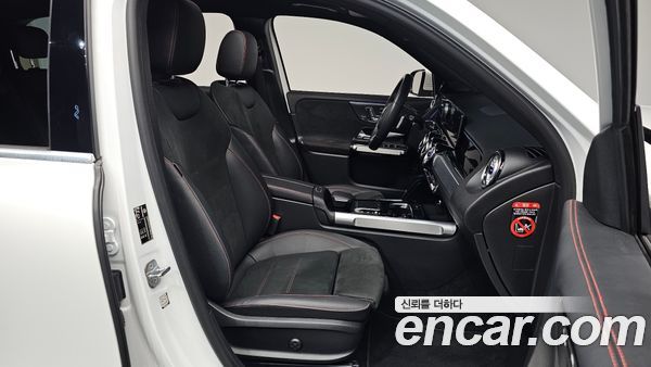 Mercedes-Benz GLB 2023, фото 15