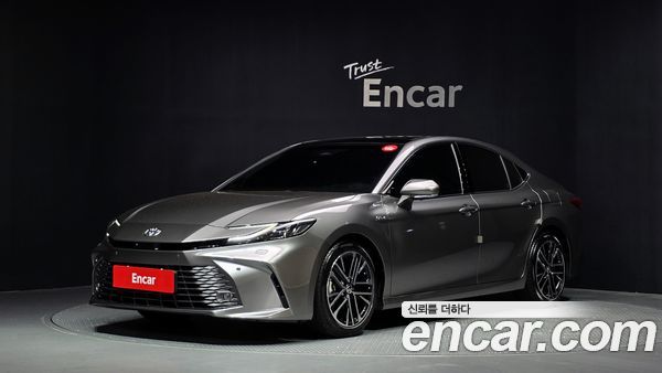 Toyota Camry 2025