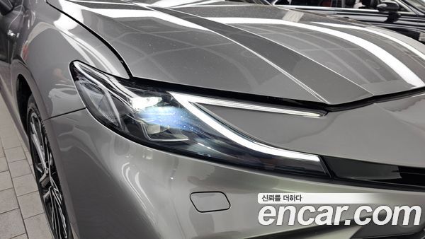 Toyota Camry 2025, фото 8