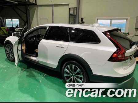 Volvo V90 2022, фото 6