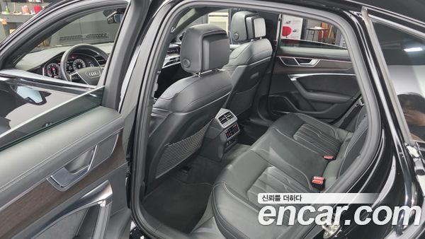 Audi A6 2023, фото 16