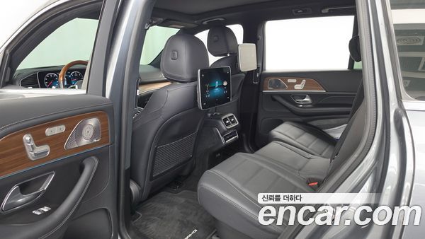 Mercedes-Benz GLS 2021, фото 16