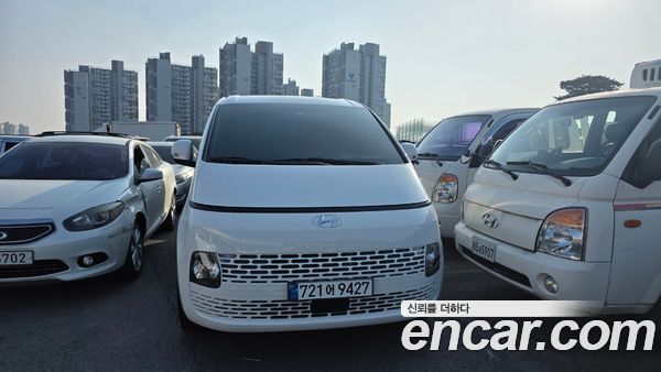 Hyundai Staria 2023