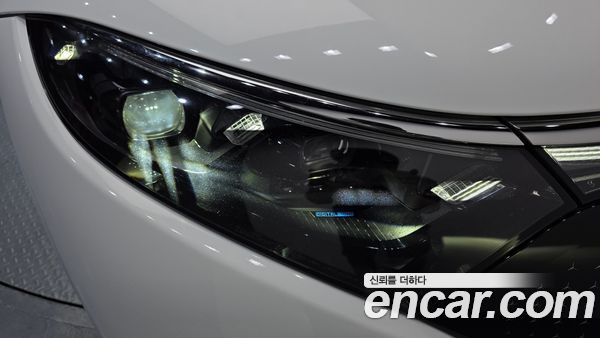 Mercedes-Benz EQS 2022, фото 8