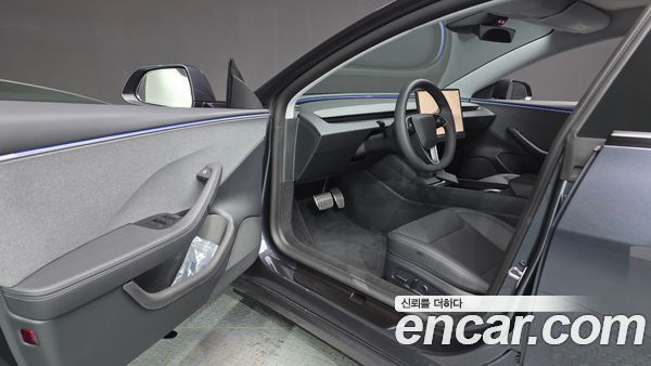 Tesla Model 3 2026, фото 13