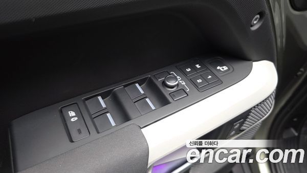 Land Rover Defender 2022, фото 29