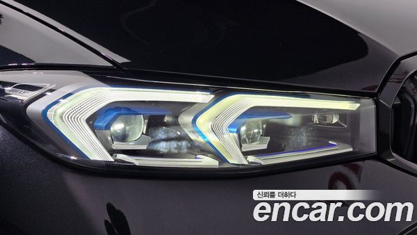 BMW 3 Series 2024, фото 8