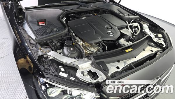 Mercedes-Benz E-Class 2021, фото 6