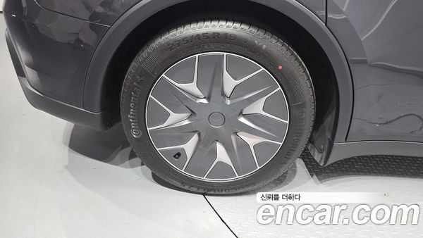Tesla Model Y 2026, фото 4
