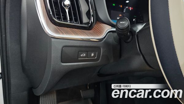 Volvo XC60 2025, фото 34