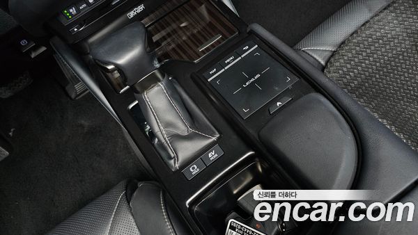 Lexus ES 2020, фото 9