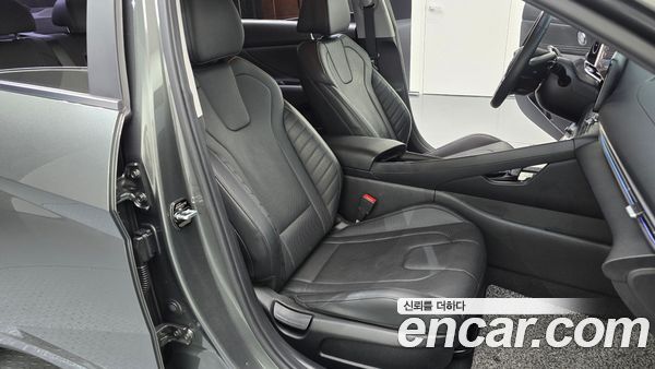 Hyundai Elantra 2021, фото 16