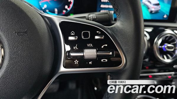 Mercedes-Benz A-Class 2021, фото 29