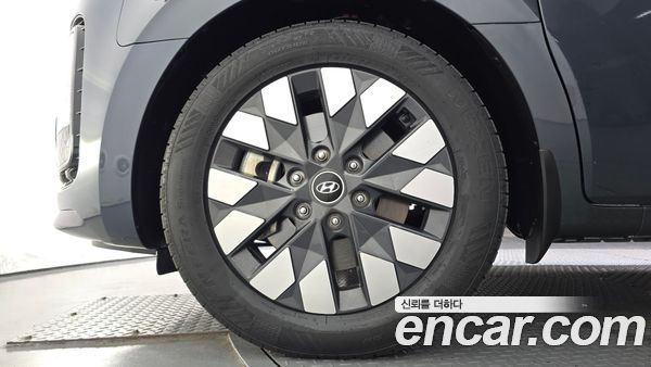 Hyundai Staria 2023, фото 5
