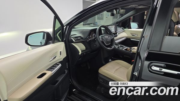 Toyota Sienna 2022, фото 13