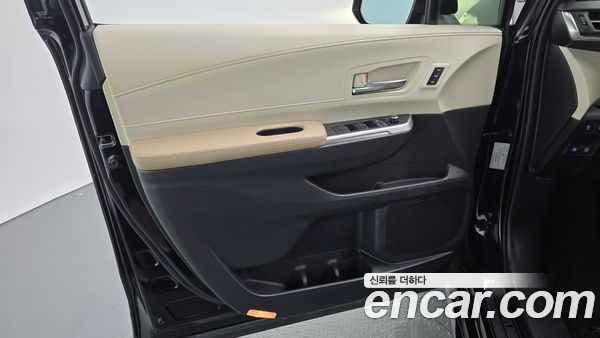 Toyota Sienna 2022, фото 14