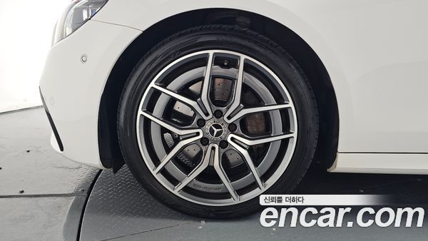 Mercedes-Benz E-Class 2021, фото 4