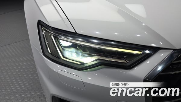 Audi A6 2021, фото 8