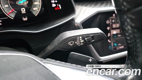 Audi A6 2021, фото 31