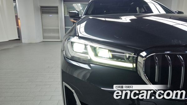 BMW 5 Series 2021, фото 7