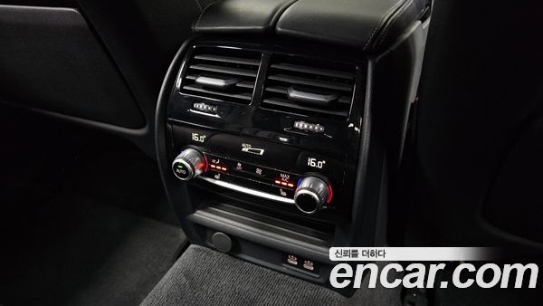 BMW 5 Series 2021, фото 30