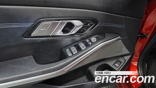 BMW 3 Series 2021, фото 30