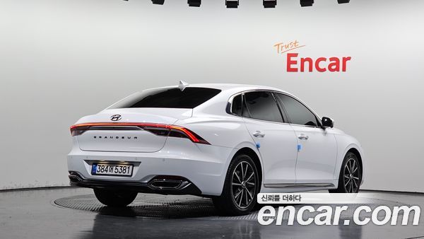 Hyundai Grandeur 2022, фото 2