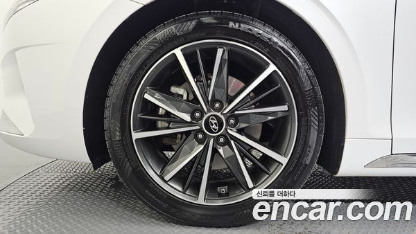 Hyundai Grandeur 2022, фото 5