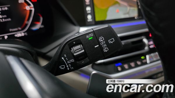 BMW X7 2021, фото 28