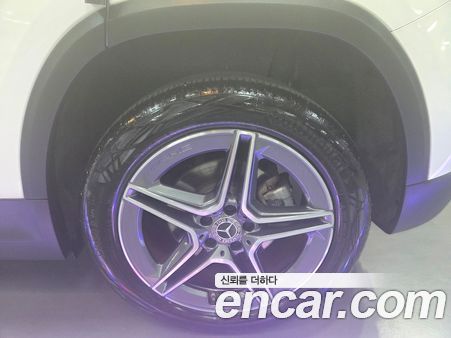 Mercedes-Benz GLA 2023, фото 20