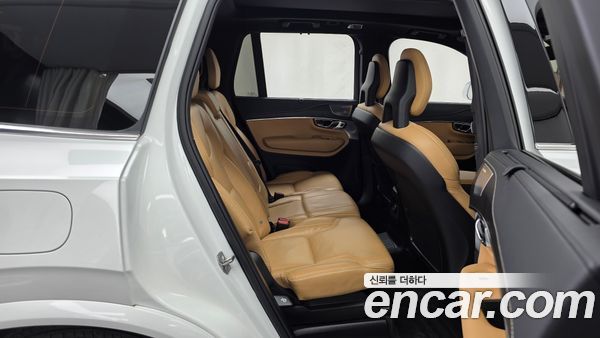 Volvo XC90 2022, фото 18
