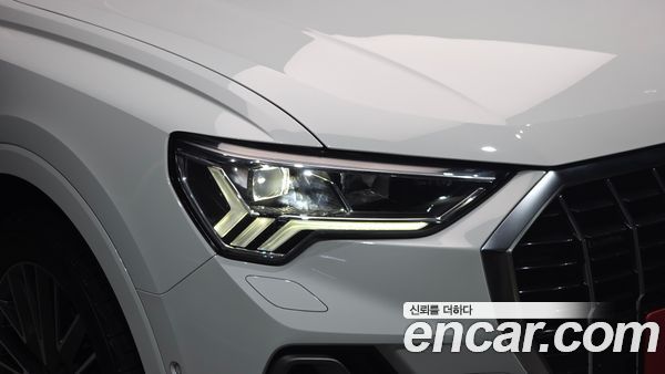 Audi Q3 2023, фото 8