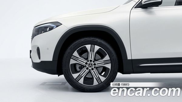 Mercedes-Benz EQB 2026, фото 5