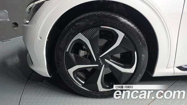 Kia EV6 2022, фото 5