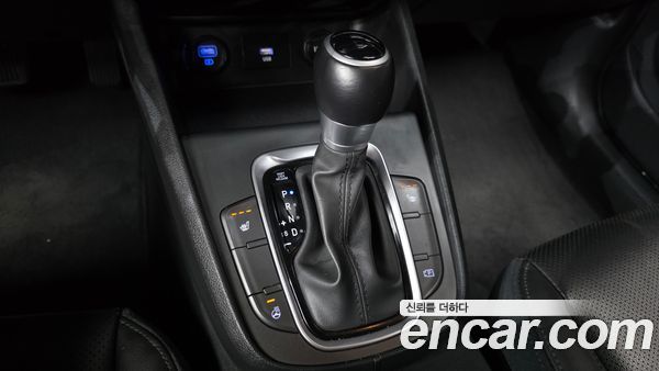 Hyundai Kona 2023, фото 9