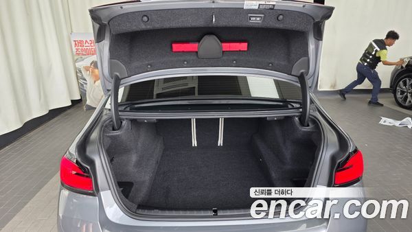 BMW 5 Series 2023, фото 26