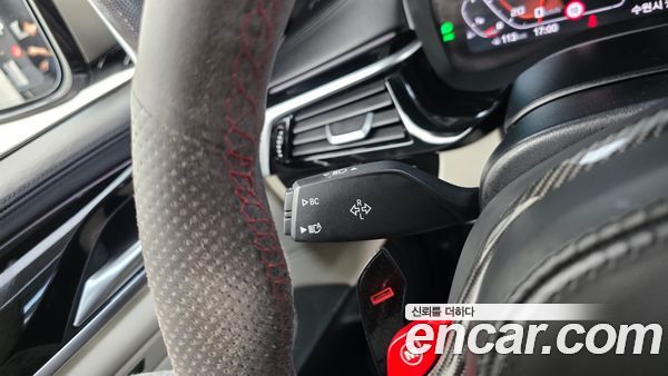 BMW 5 Series 2023, фото 35