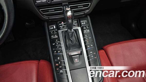 Porsche Macan 2021, фото 11