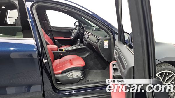 Porsche Macan 2021, фото 25