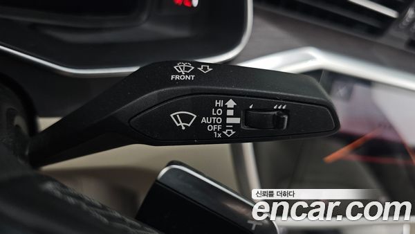 Audi A7 2022, фото 31