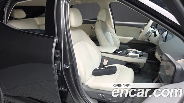 Genesis GV60 2026, фото 16