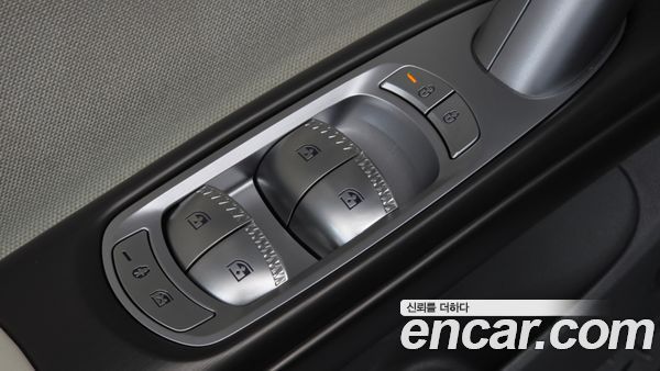 Genesis GV60 2026, фото 29