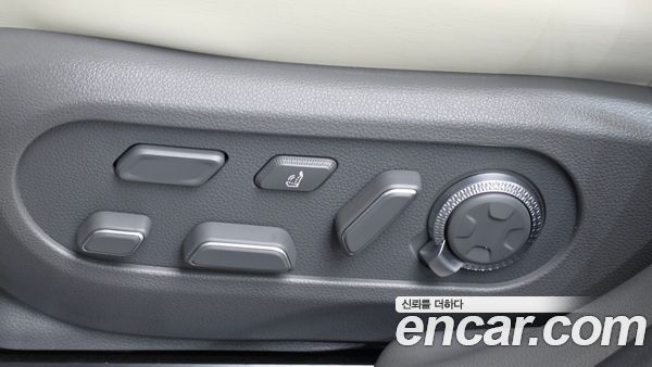 Genesis GV60 2026, фото 32