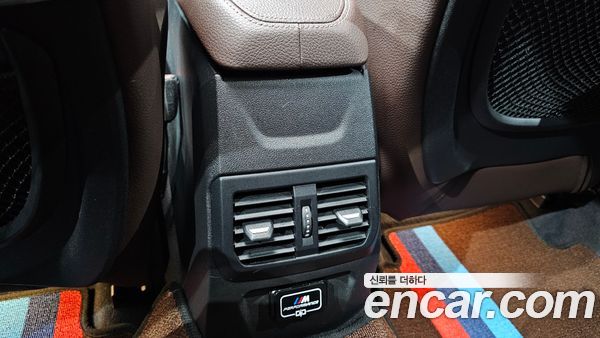 BMW 1 Series 2021, фото 31