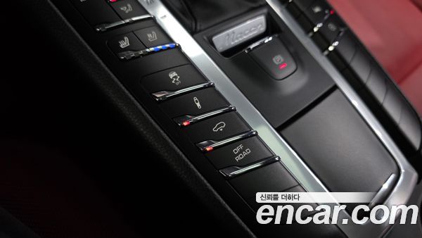 Porsche Macan 2021, фото 11