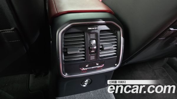 Porsche Macan 2021, фото 23