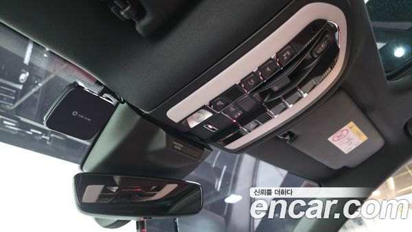 Porsche Macan 2021, фото 29