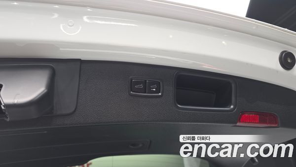 Porsche Macan 2021, фото 30