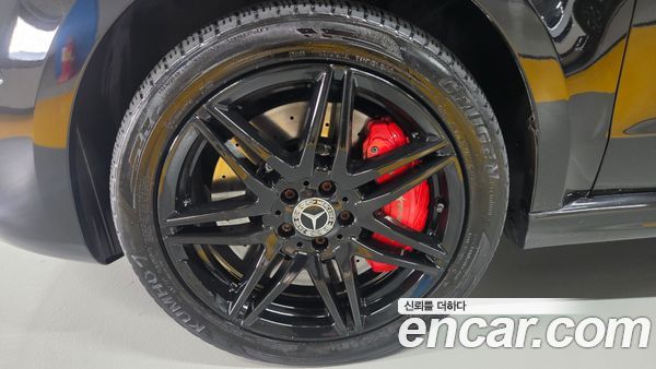 Mercedes-Benz V-Class 2022, фото 6