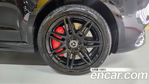 Mercedes-Benz V-Class 2022, фото 8